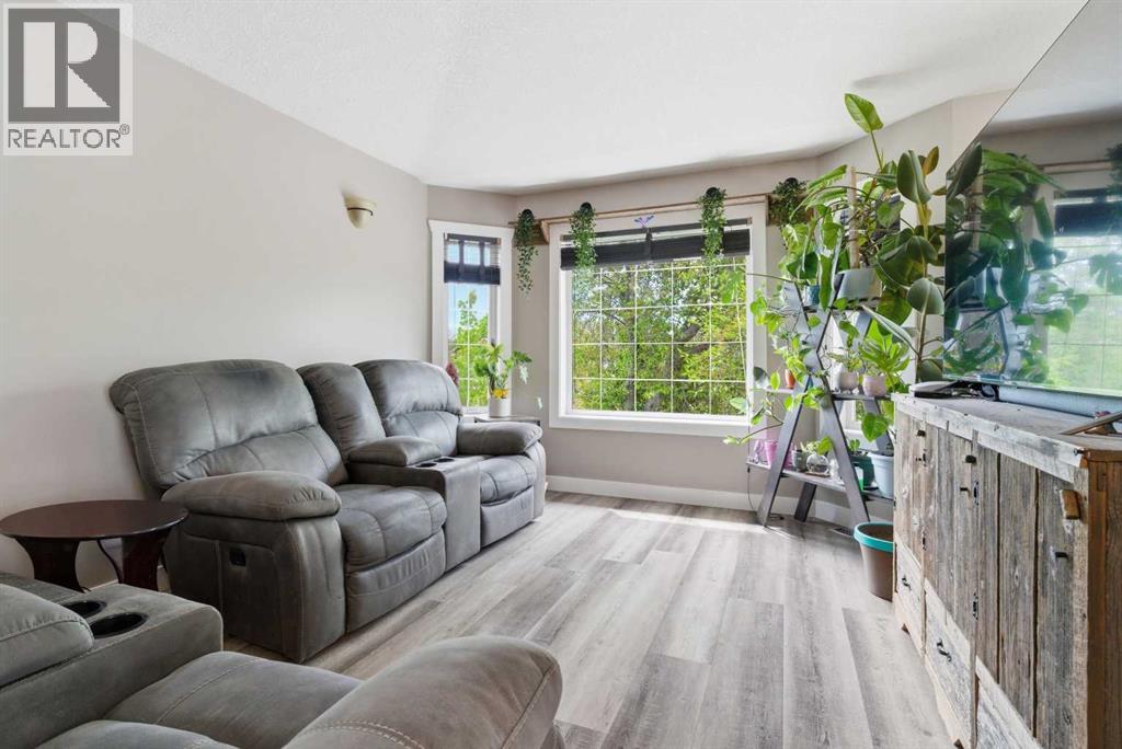 6209 90 Street, Grande Prairie, Alberta  T8W 2M4 - Photo 4 - A2318405