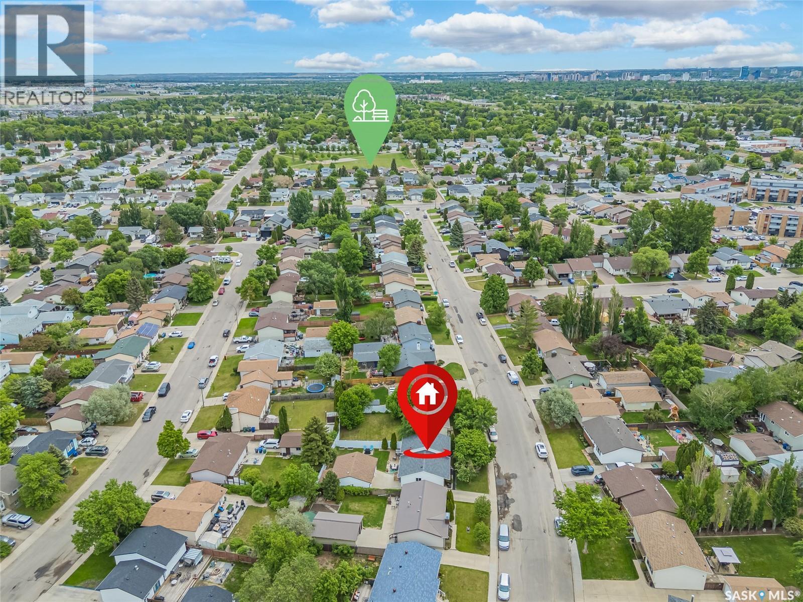 162 Makaroff Road, Saskatoon, Saskatchewan  S7L 6J9 - Photo 4 - SK038676