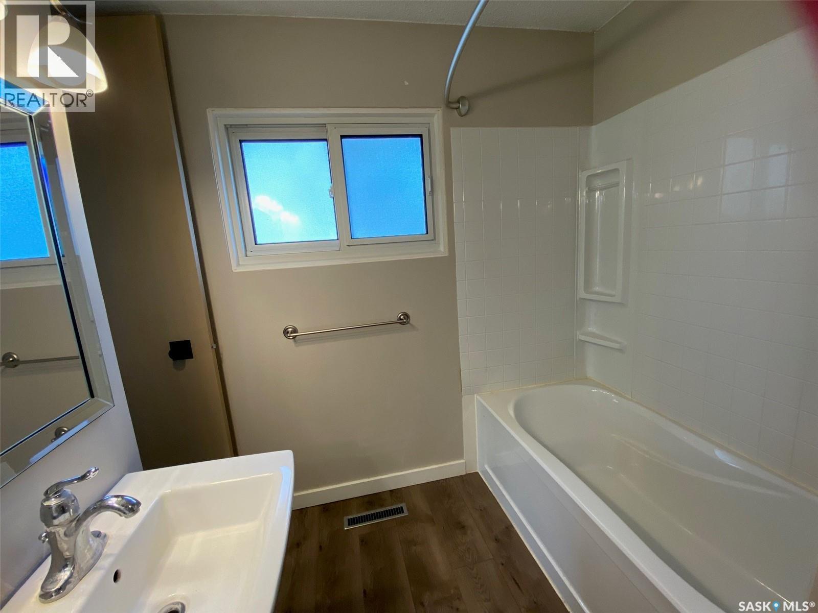 59 Deerwood Crescent, Yorkton, Saskatchewan  S3N 2M4 - Photo 16 - SK038657