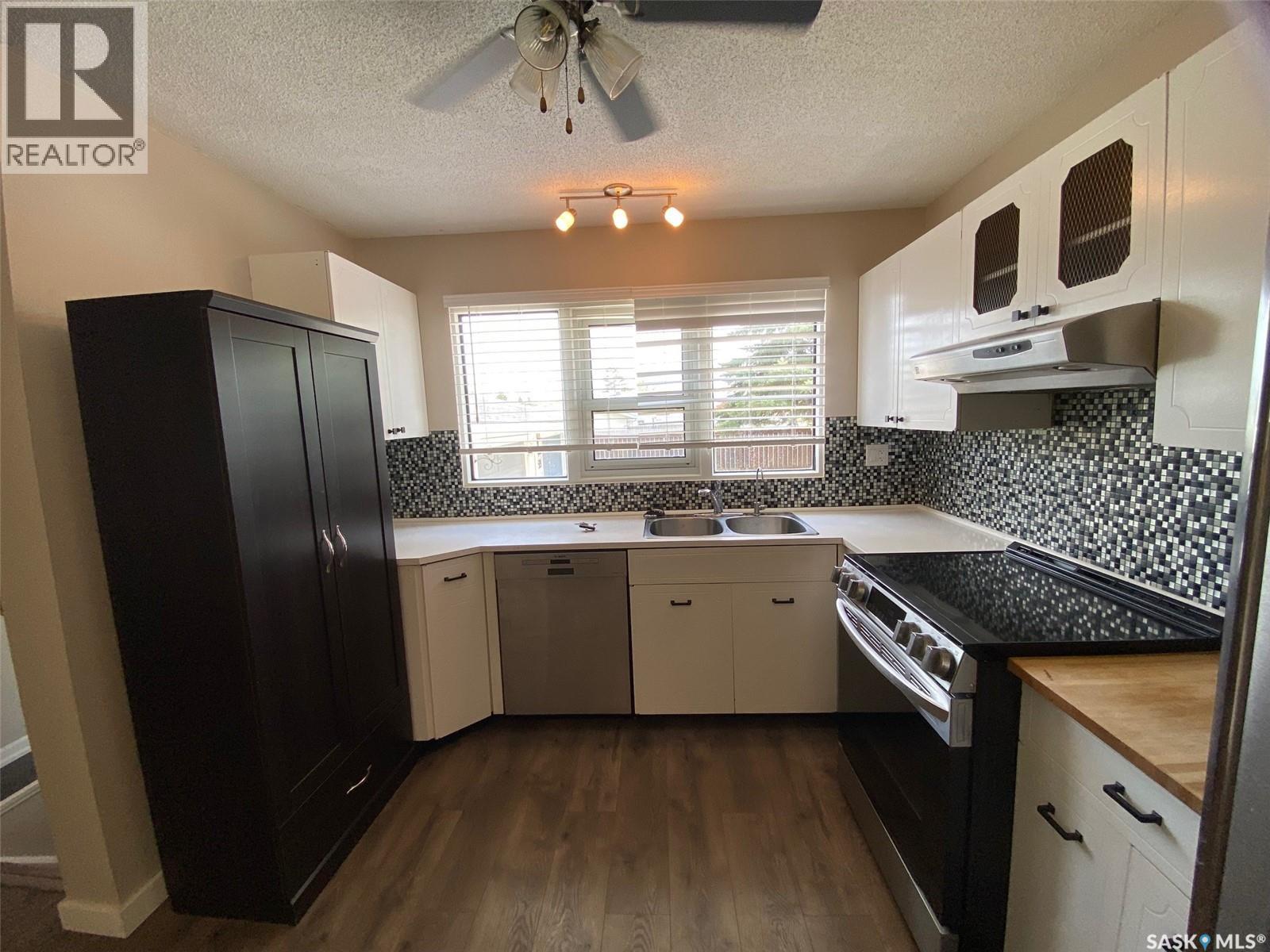 59 Deerwood Crescent, Yorkton, Saskatchewan  S3N 2M4 - Photo 5 - SK038657
