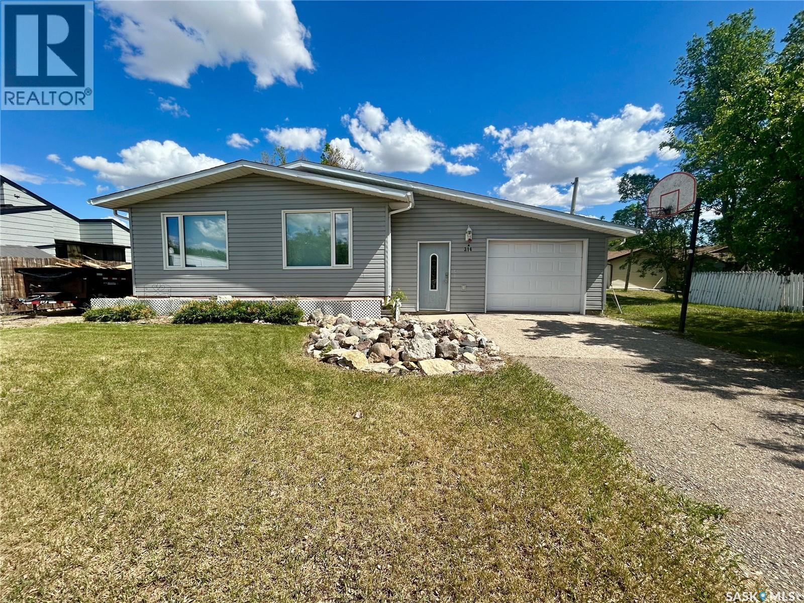 314 Main Street, Milestone, Saskatchewan  S0G 3L0 - Photo 53 - SK038616