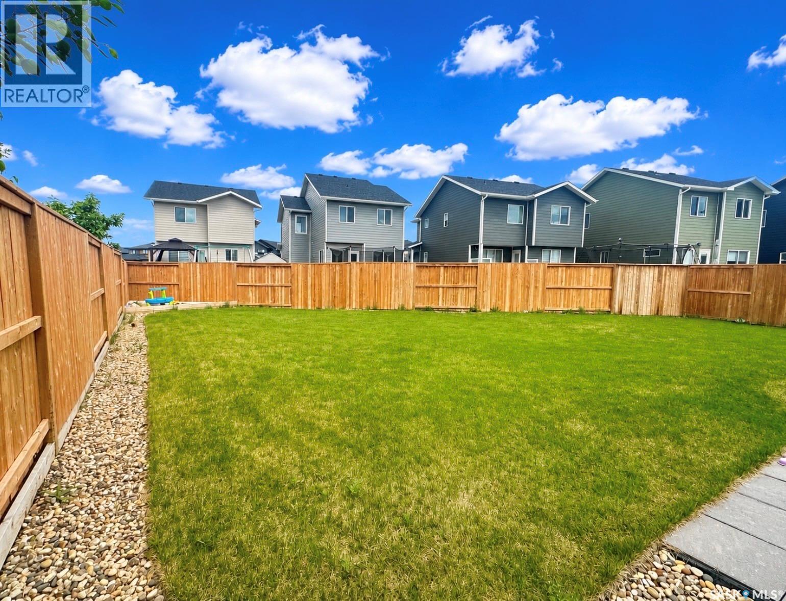 307 Keith Union, Saskatoon, Saskatchewan  S7V 0X9 - Photo 4 - SK038574