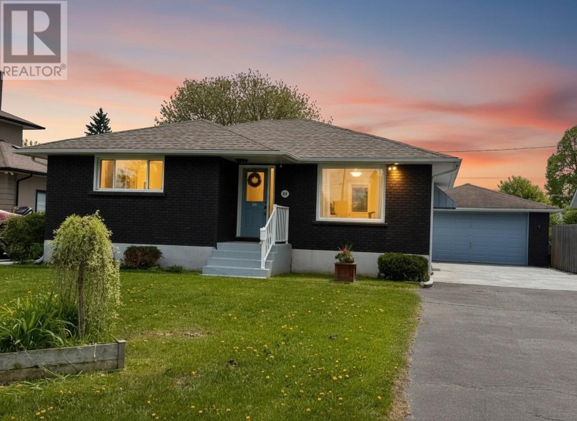 448 Heather CRES, thunder bay, Ontario