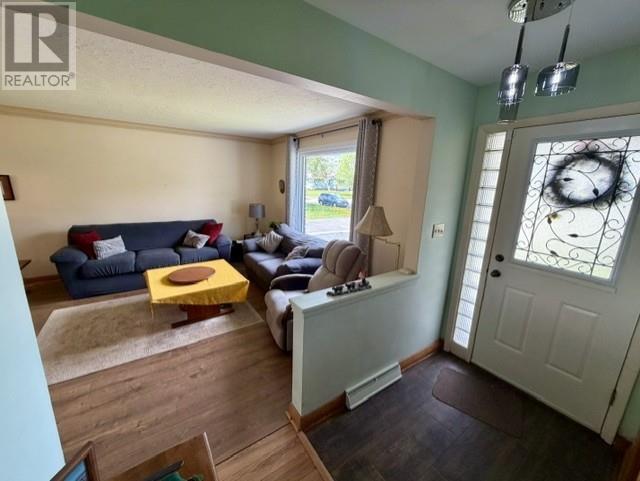 448 Heather Cres, Thunder Bay, Ontario  P7E 5K9 - Photo 4 - TB2601394