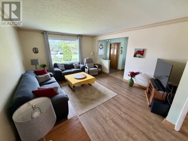 448 Heather Cres, Thunder Bay, Ontario  P7E 5K9 - Photo 5 - TB2601394