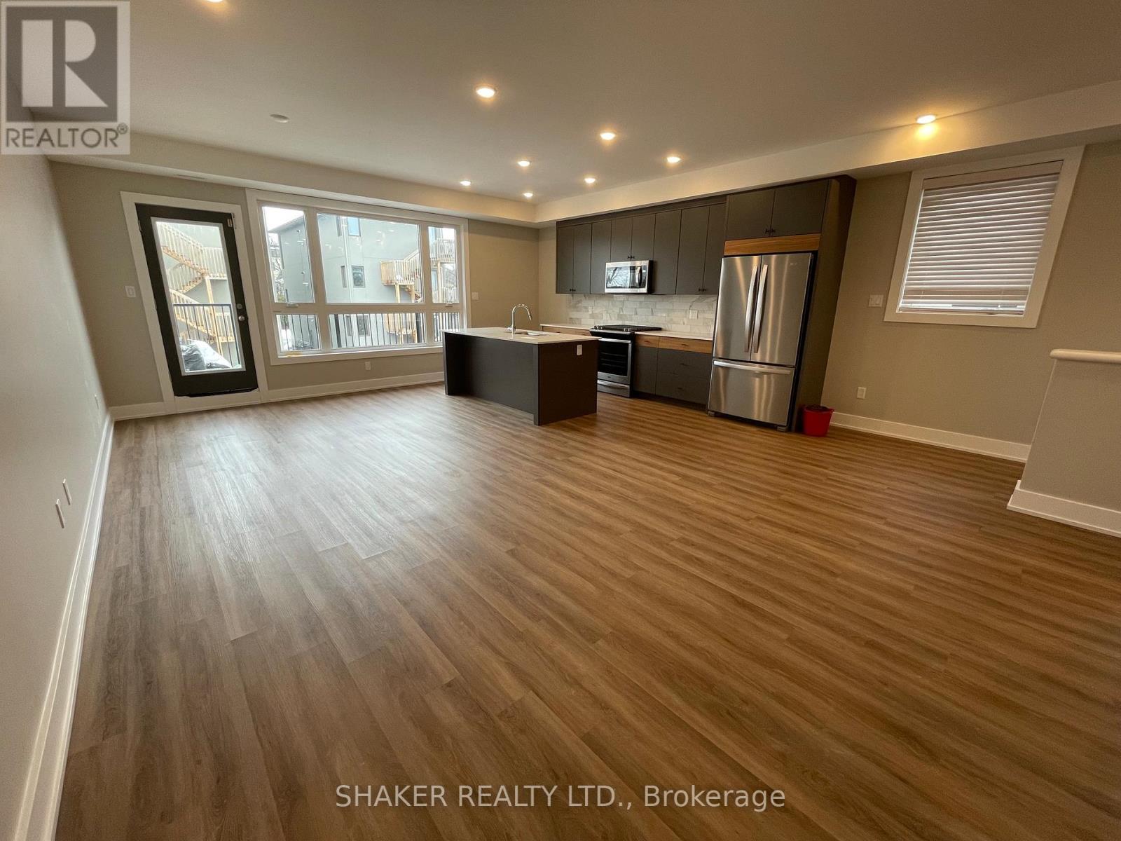 3 - 304 Elmgrove Avenue, Ottawa, Ontario K1Z 6V1 - Photo 4 - X13416388