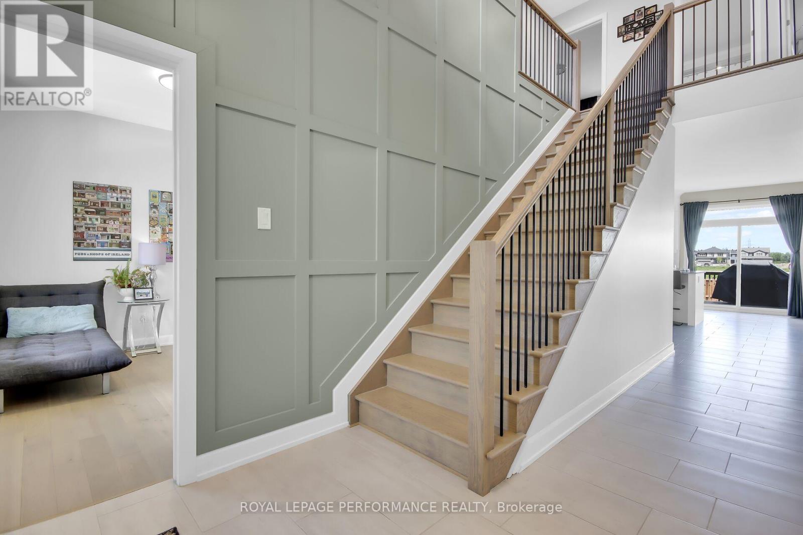 643 Parkview Terrace, Russell, Ontario  K4R 0C6 - Photo 4 - X13073032