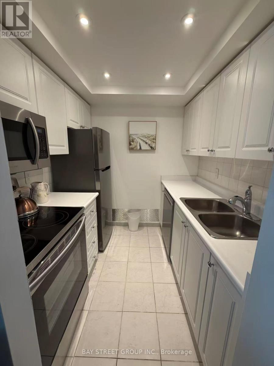 1603 - 77 Harbour Square, Toronto (Waterfront Communities), Ontario  M5J 2S2 - Photo 11 - C13416394