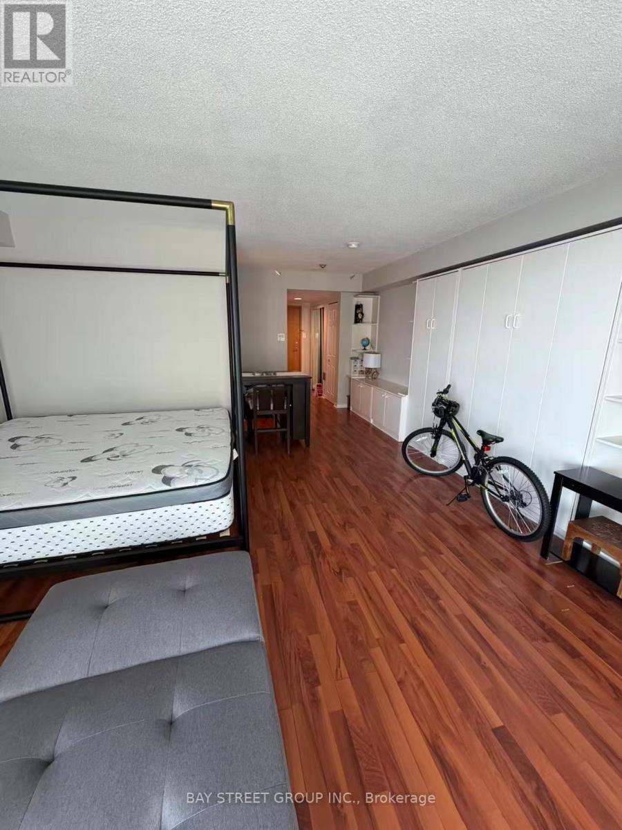 1603 - 77 Harbour Square, Toronto (Waterfront Communities), Ontario  M5J 2S2 - Photo 7 - C13416394