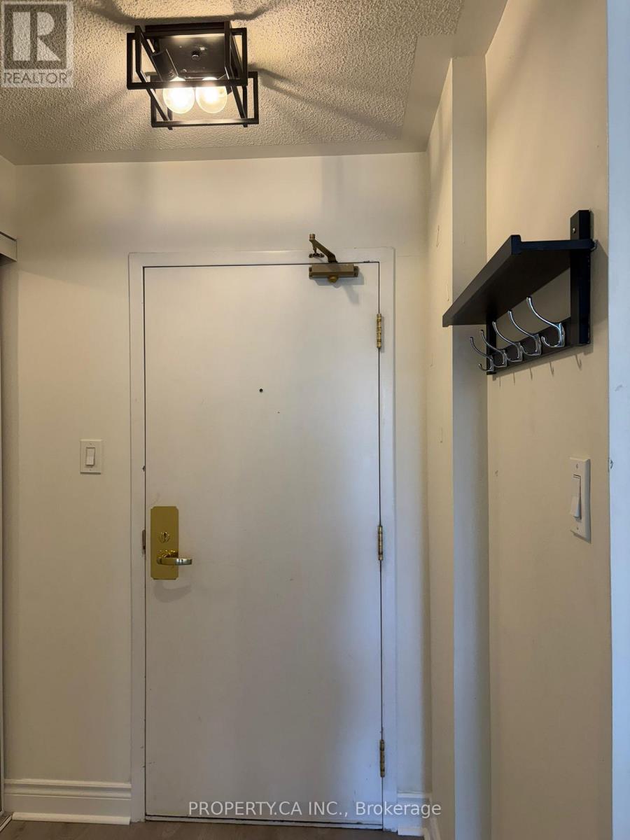1203 - 887 Bay Street, Toronto, Ontario  M5G 2E5 - Photo 14 - C13416408