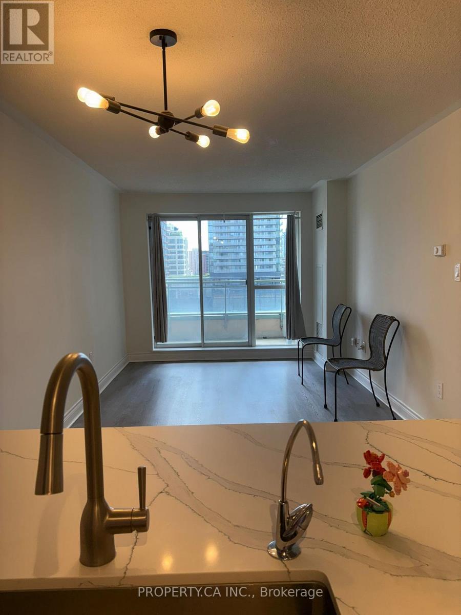 1203 - 887 Bay Street, Toronto, Ontario  M5G 2E5 - Photo 4 - C13416408