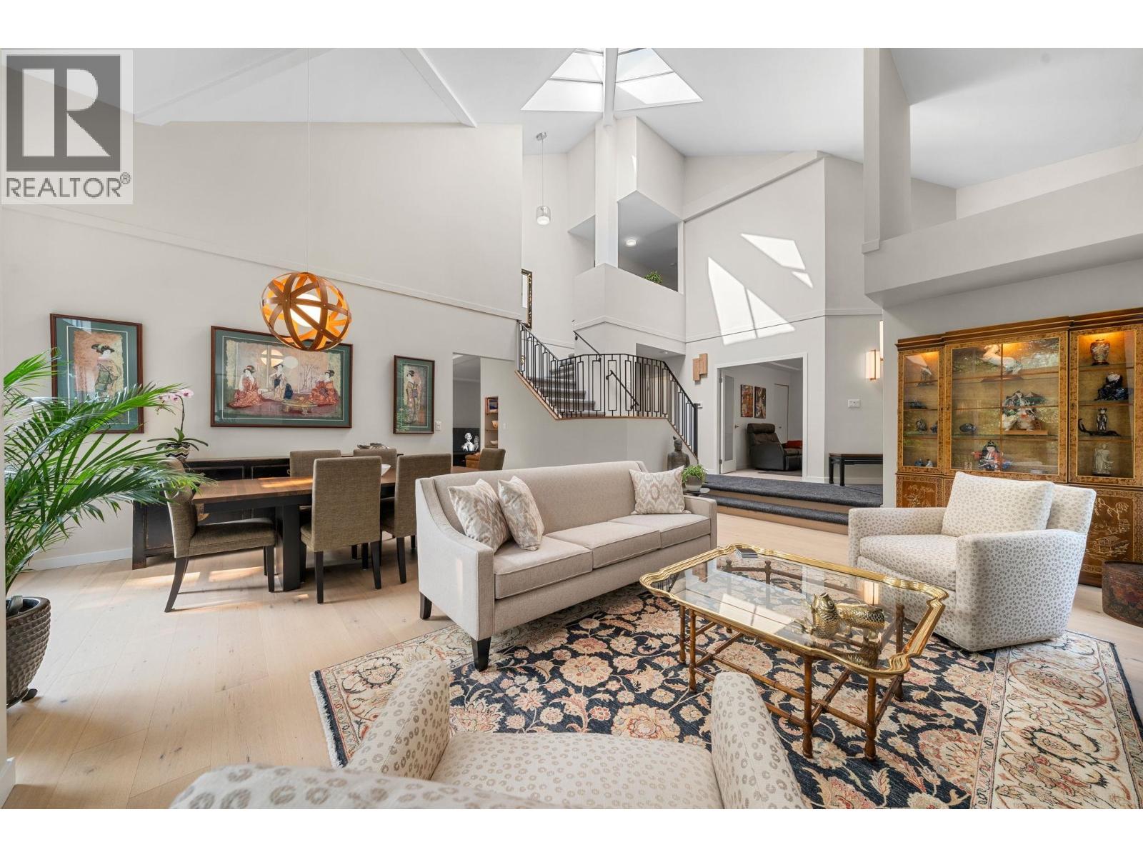 13 1900 INDIAN RIVER CRESCENT