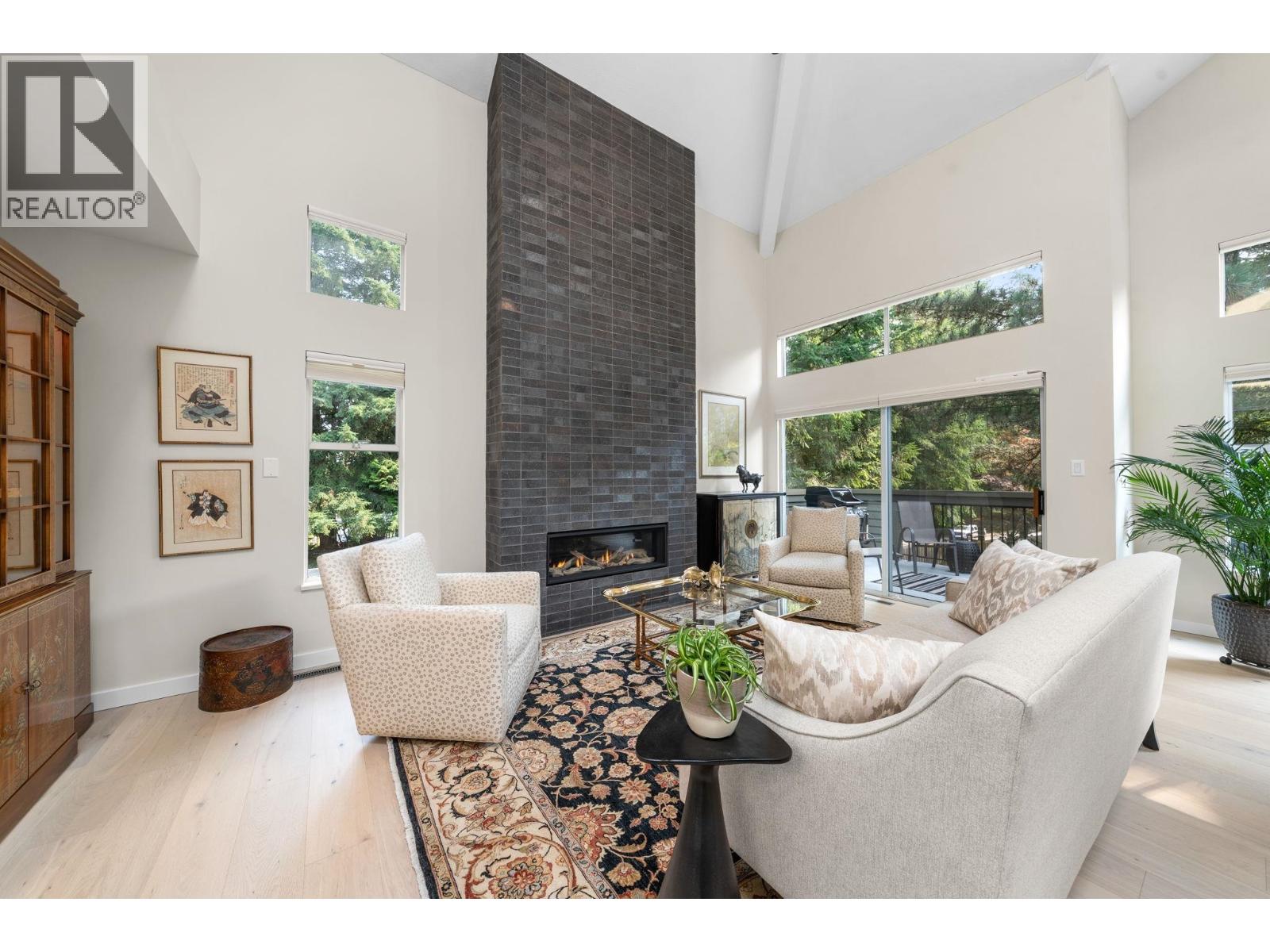 13 1900 Indian River Crescent, North Vancouver, British Columbia  V7G 2R1 - Photo 4 - R3133370