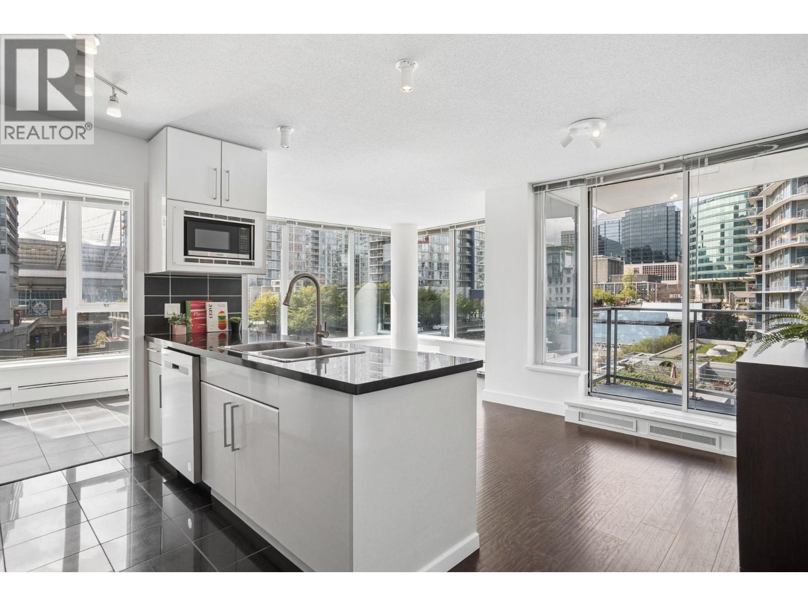 808 689 Abbott Street, Vancouver, British Columbia  V6B 0J2 - Photo 3 - R3133455