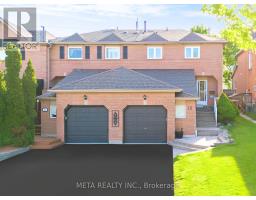12 HEAVER DRIVE, Whitby, Ontario