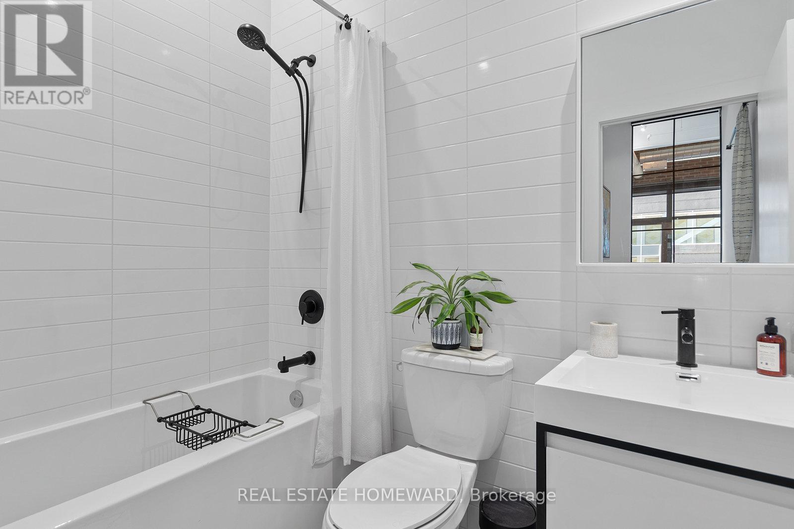 207 - 150 Logan Avenue, Toronto, Ontario  M4M 0E4 - Photo 16 - E13416486
