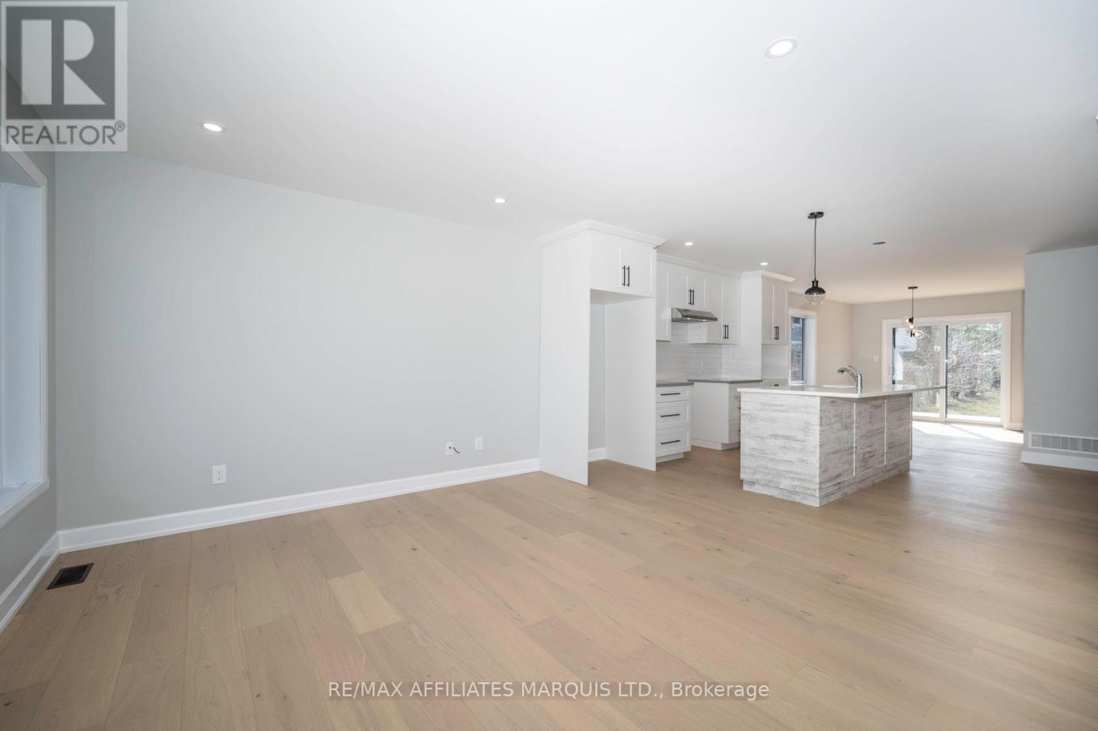 153 Marguerite D'youville Street, Cornwall, Ontario K6H 0J3 - Photo 5 - X13416456