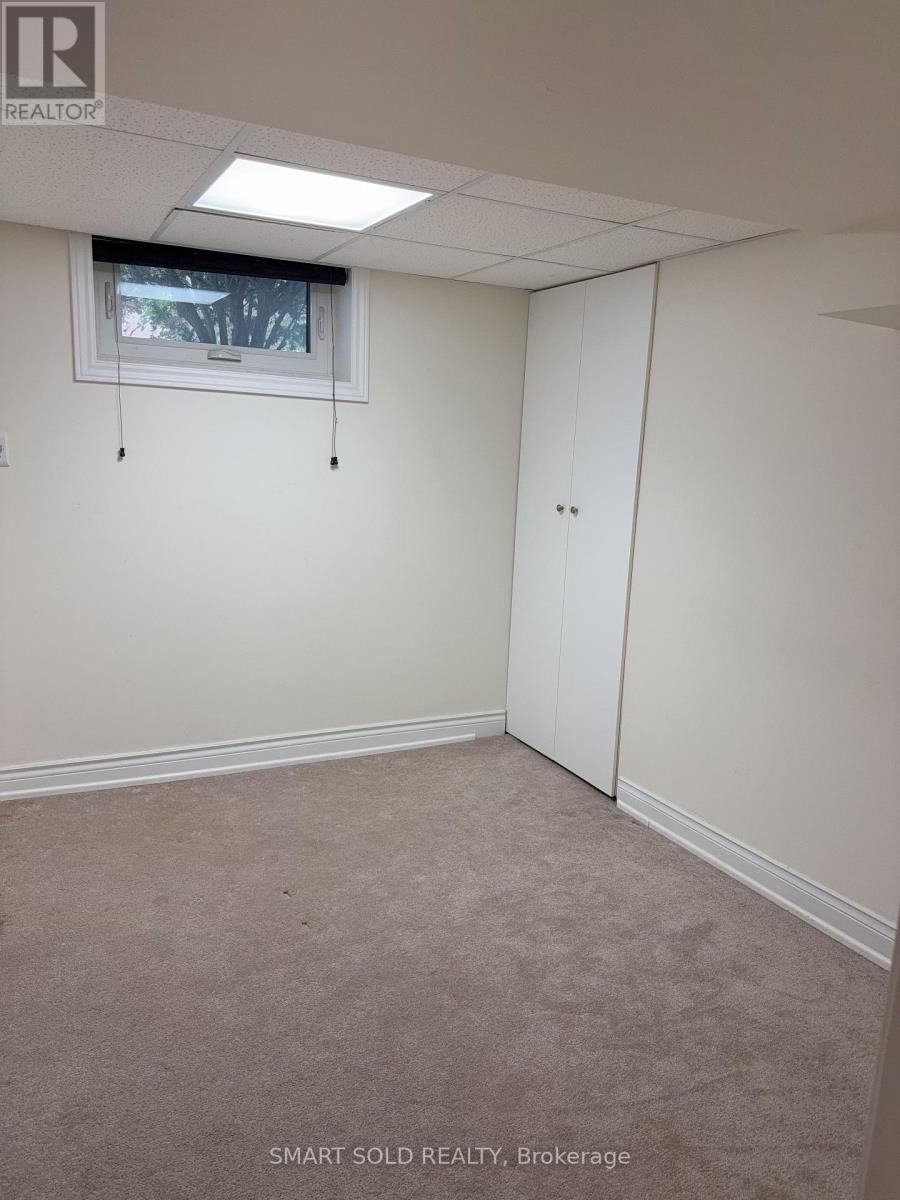 Lower Level - 1 Hammond Drive, Aurora (Aurora Heights), Ontario  L4G 2T8 - Photo 13 - N13416410