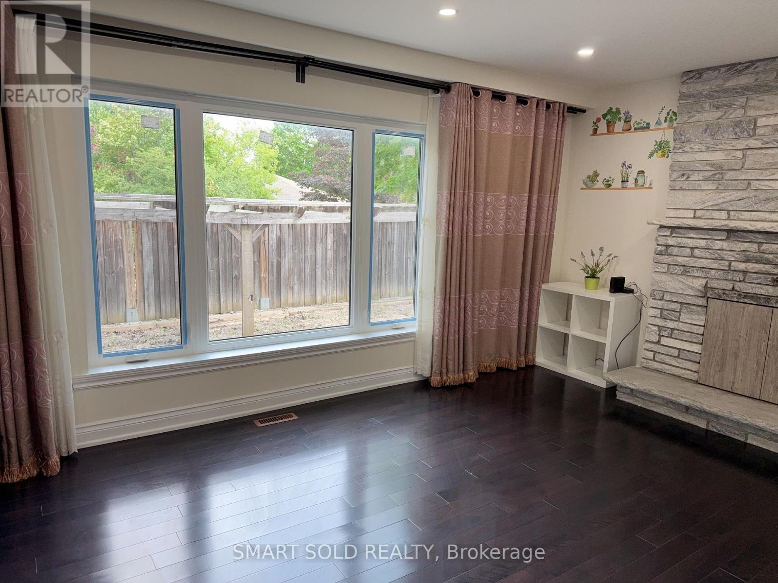 Lower Level - 1 Hammond Drive, Aurora (Aurora Heights), Ontario  L4G 2T8 - Photo 4 - N13416410