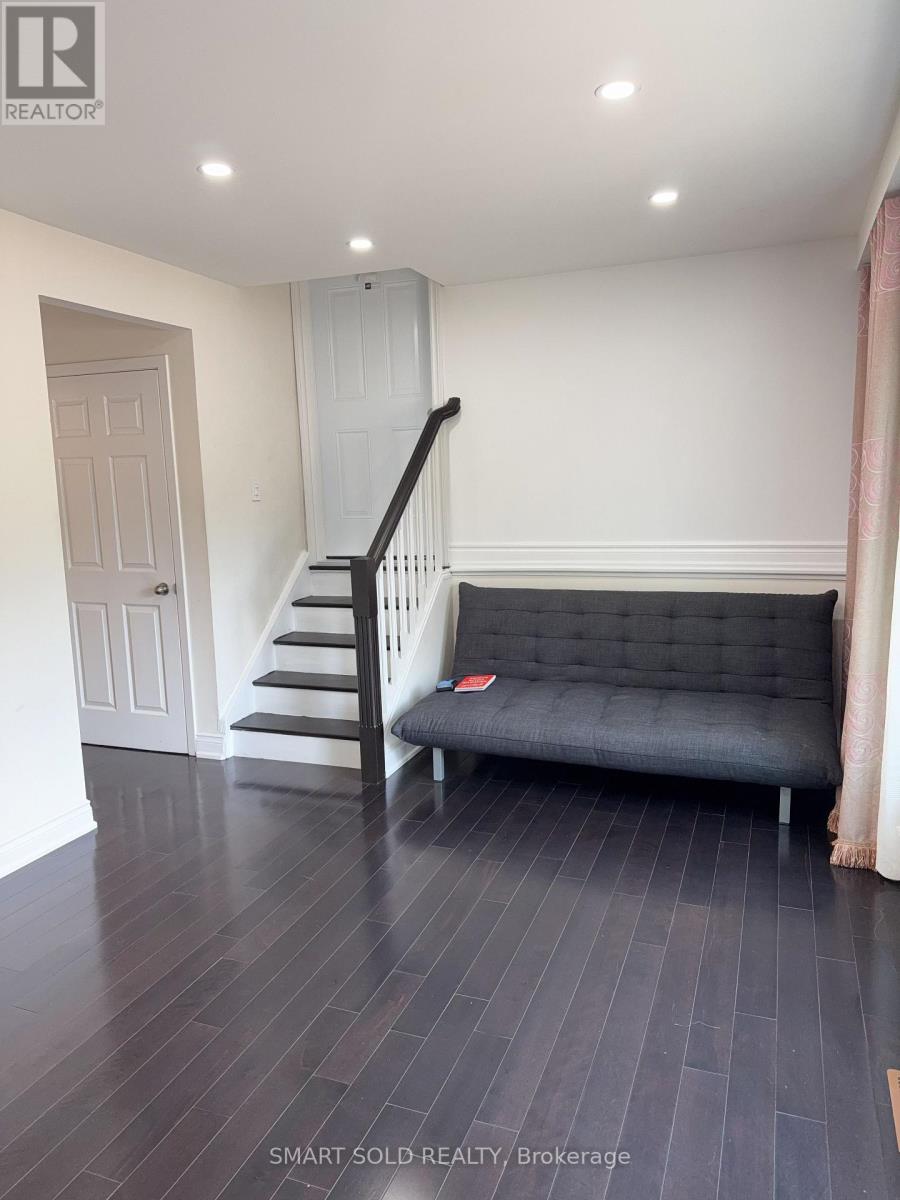 Lower Level - 1 Hammond Drive, Aurora (Aurora Heights), Ontario  L4G 2T8 - Photo 7 - N13416410