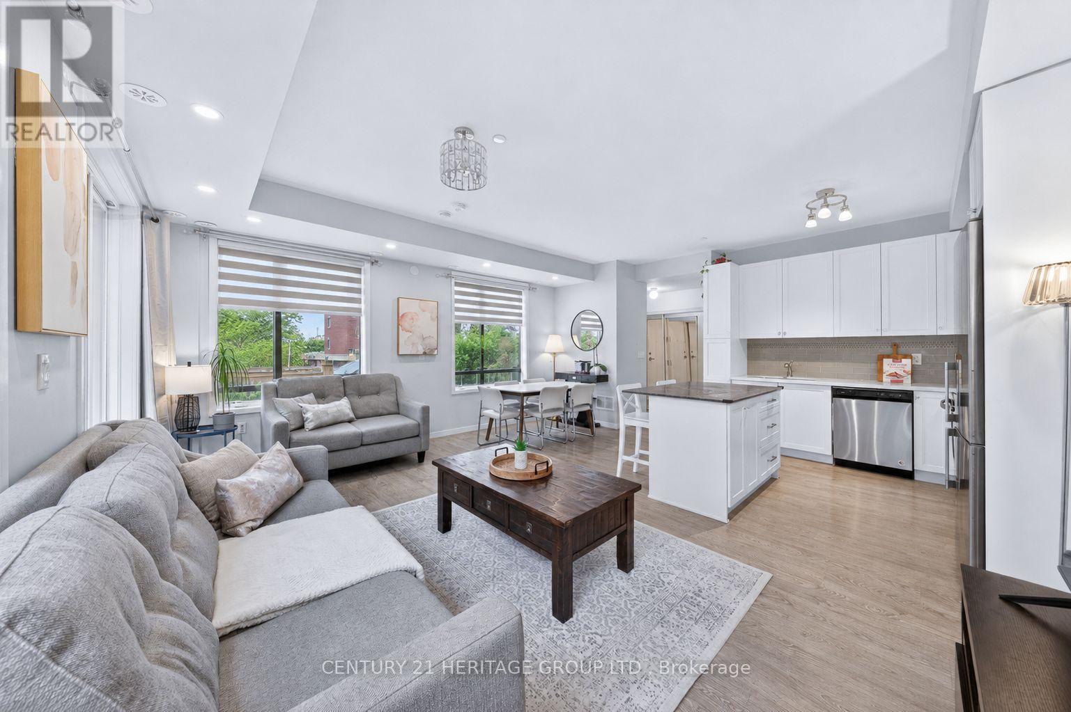 27 - 200 Alex Gardner Circle, Aurora (Aurora Village), Ontario  L4G 3G5 - Photo 11 - N13416412