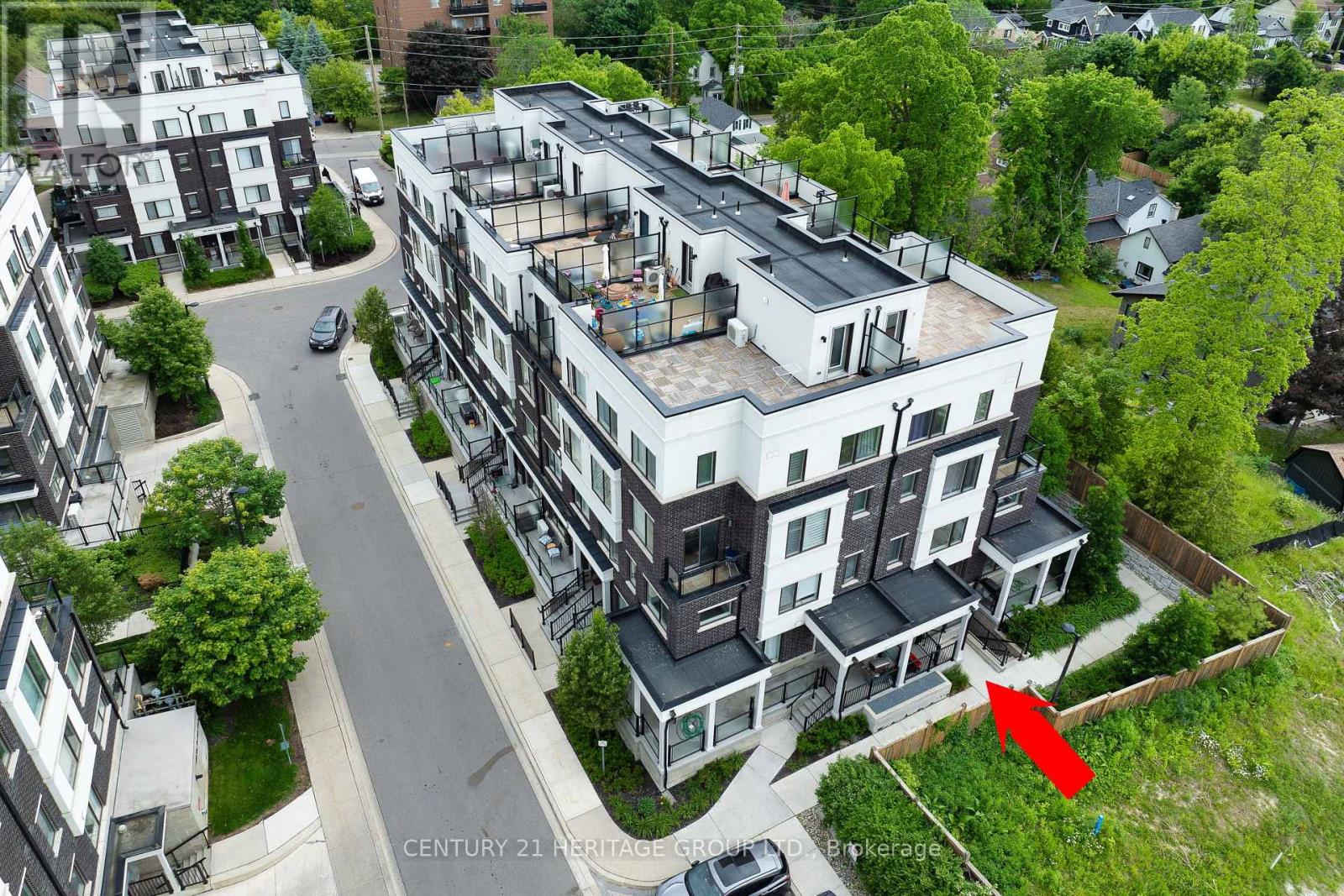 27 - 200 Alex Gardner Circle, Aurora (Aurora Village), Ontario  L4G 3G5 - Photo 3 - N13416412