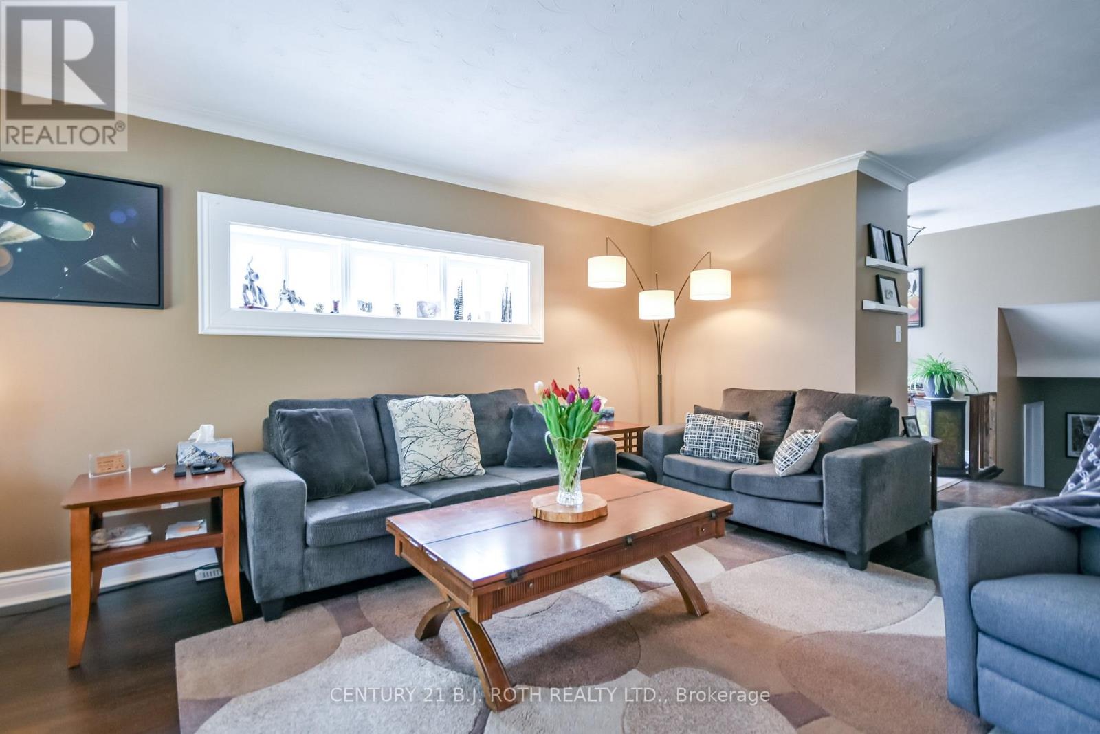 128 Cherrywood Drive, Newmarket (Bristol-London), Ontario  L3Y 2X7 - Photo 3 - N13416474