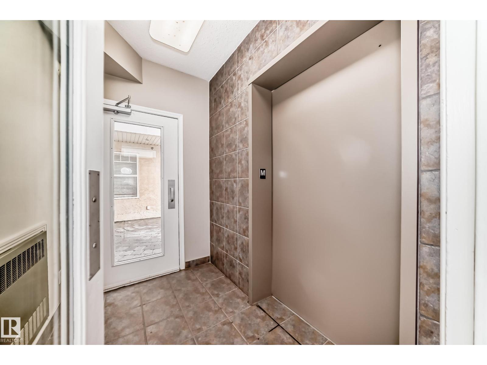 #303 9828 112 St NW, Edmonton, Alberta  T5K 1L4 - Photo 30 - E4480708