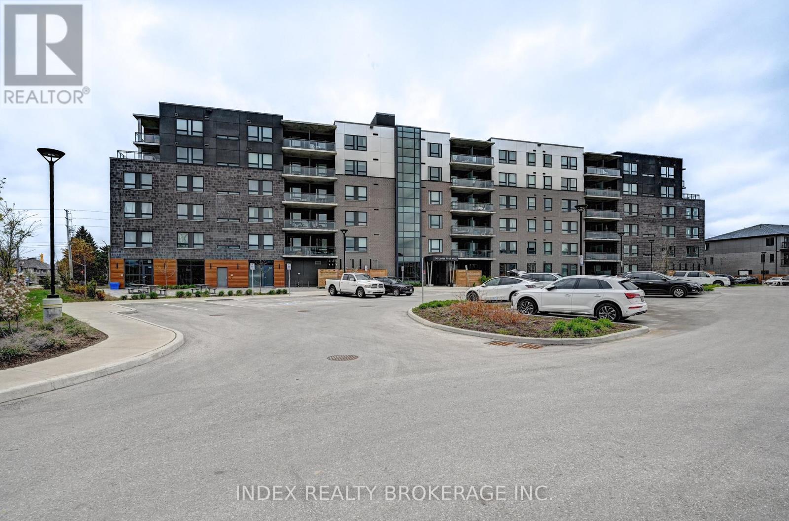 108 - 26 Lowes Street, Guelph, Ontario  N1G 0H4 - Photo 2 - X13163986