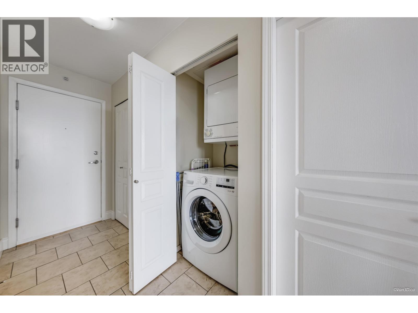 1702 3438 Vanness Avenue, Vancouver, British Columbia  V5R 6E7 - Photo 29 - R3133417