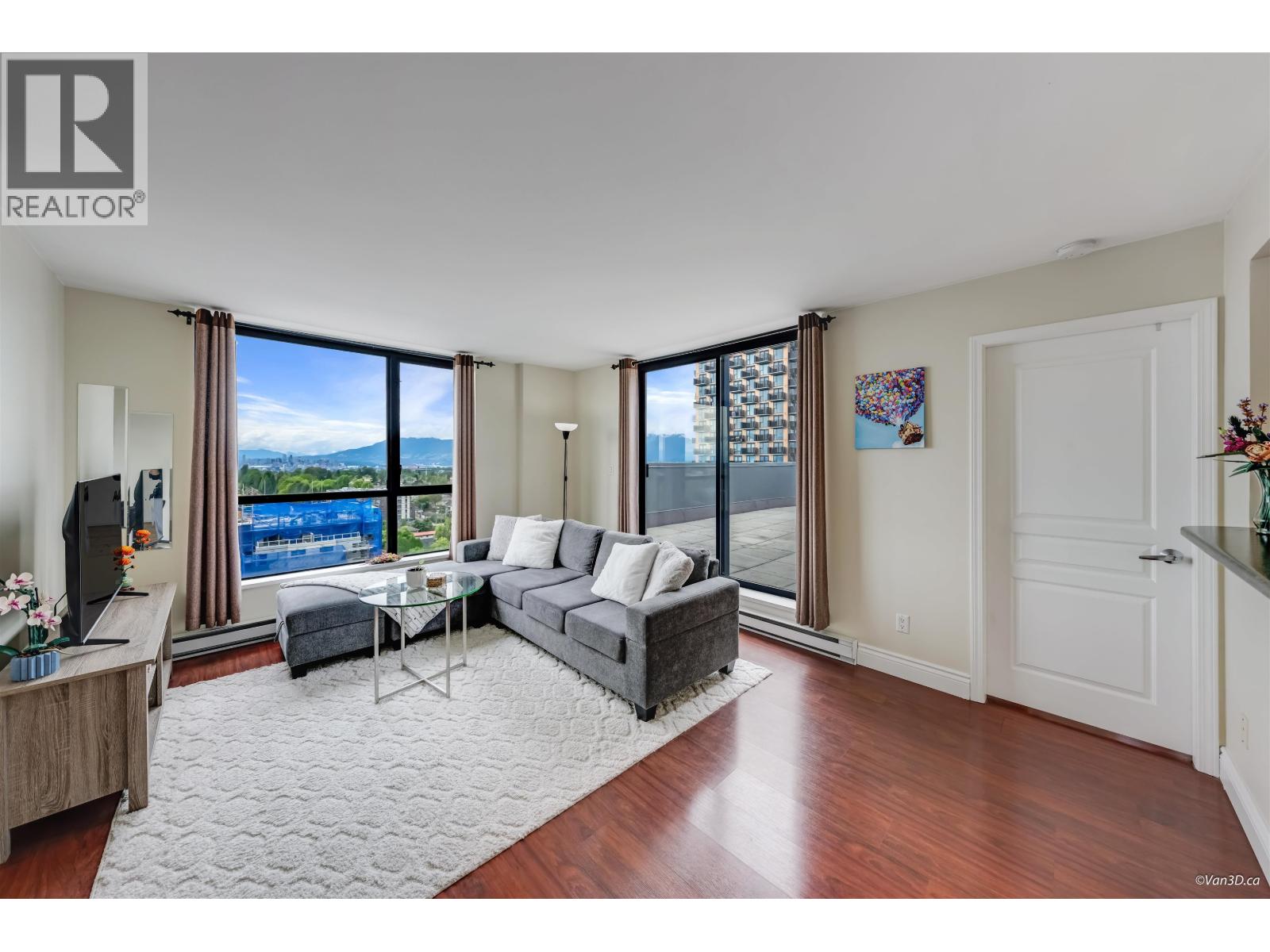 1702 3438 Vanness Avenue, Vancouver, British Columbia  V5R 6E7 - Photo 3 - R3133417
