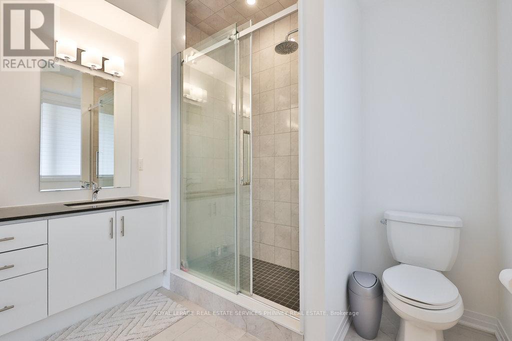 9 Crown Gate, Oakville, Ontario L6M 0W8 - Photo 16 - W13416376