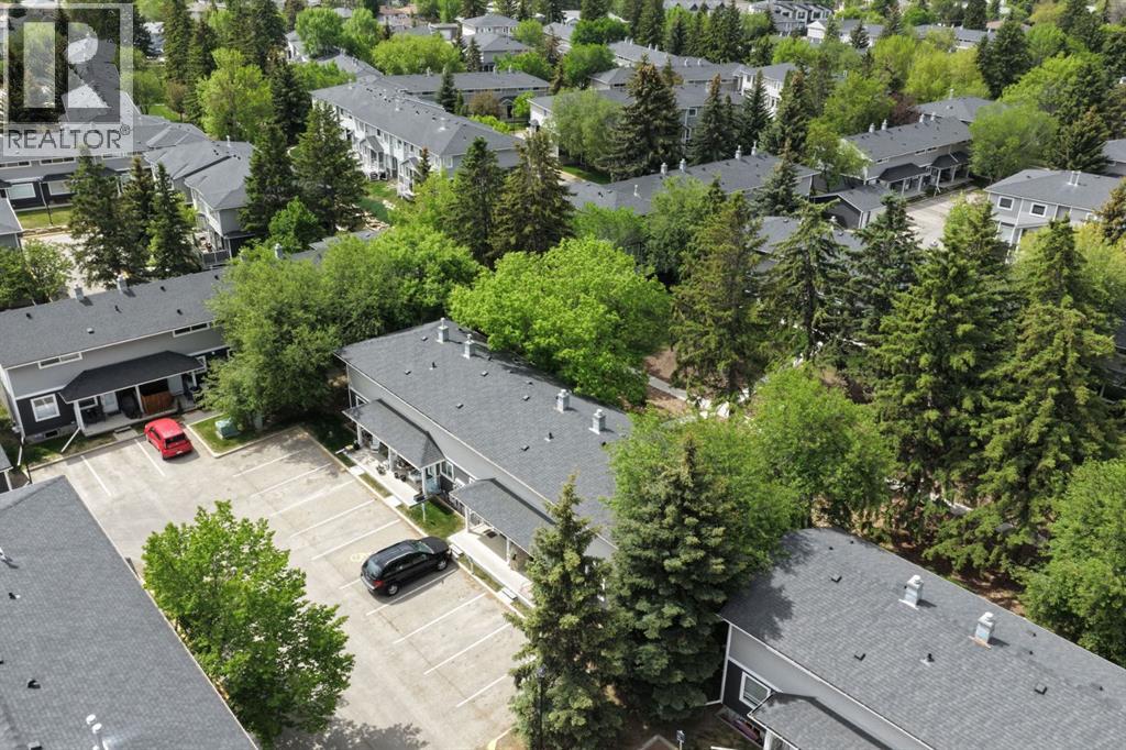 633 Regal Park NE, Calgary, Alberta  T2E 0S6 - Photo 2 - A2314451