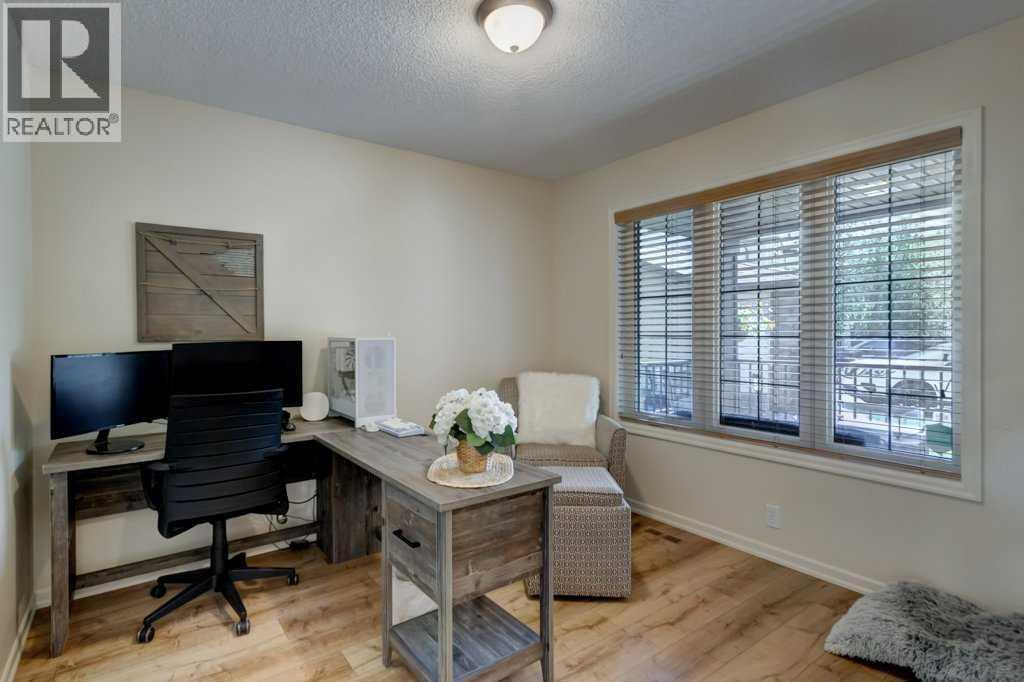 8 Crystal Green Grove, Okotoks, Alberta  T1S 0C8 - Photo 16 - A2318263