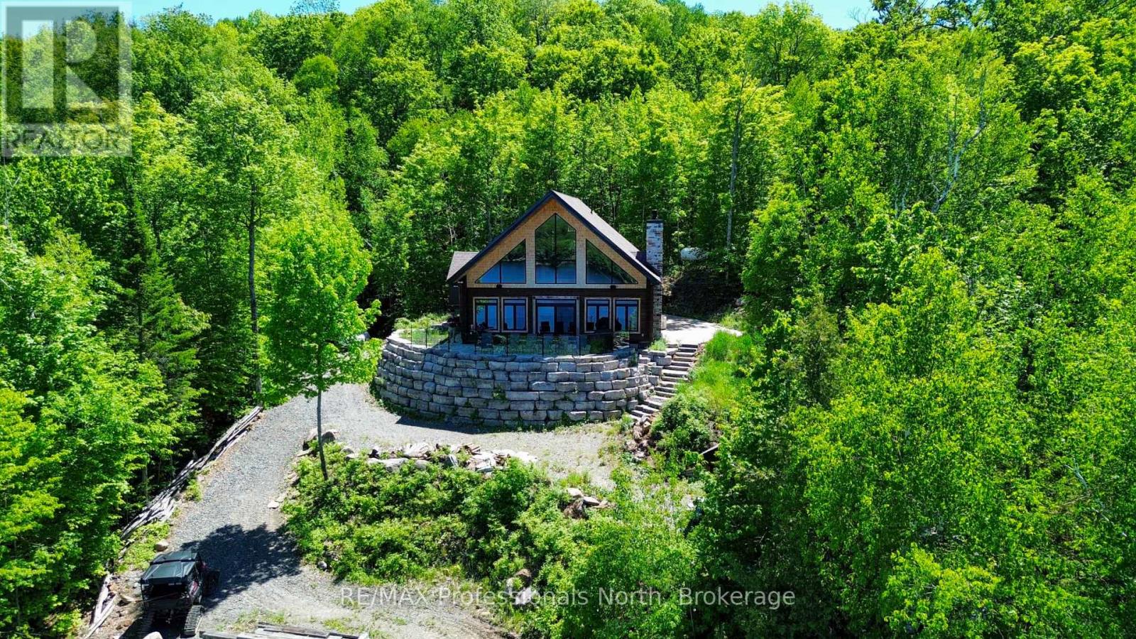 122 MILLIONAIRES WALK, Hastings Highlands, Ontario