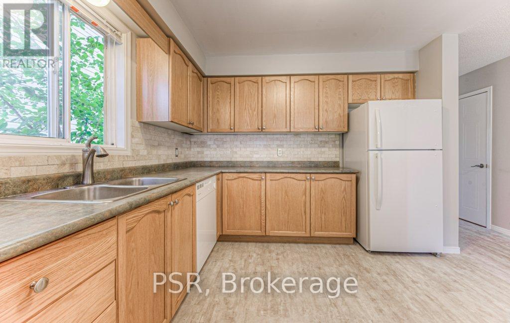 506 Chablis Drive, Waterloo, Ontario  N2T 2X8 - Photo 8 - X13416402