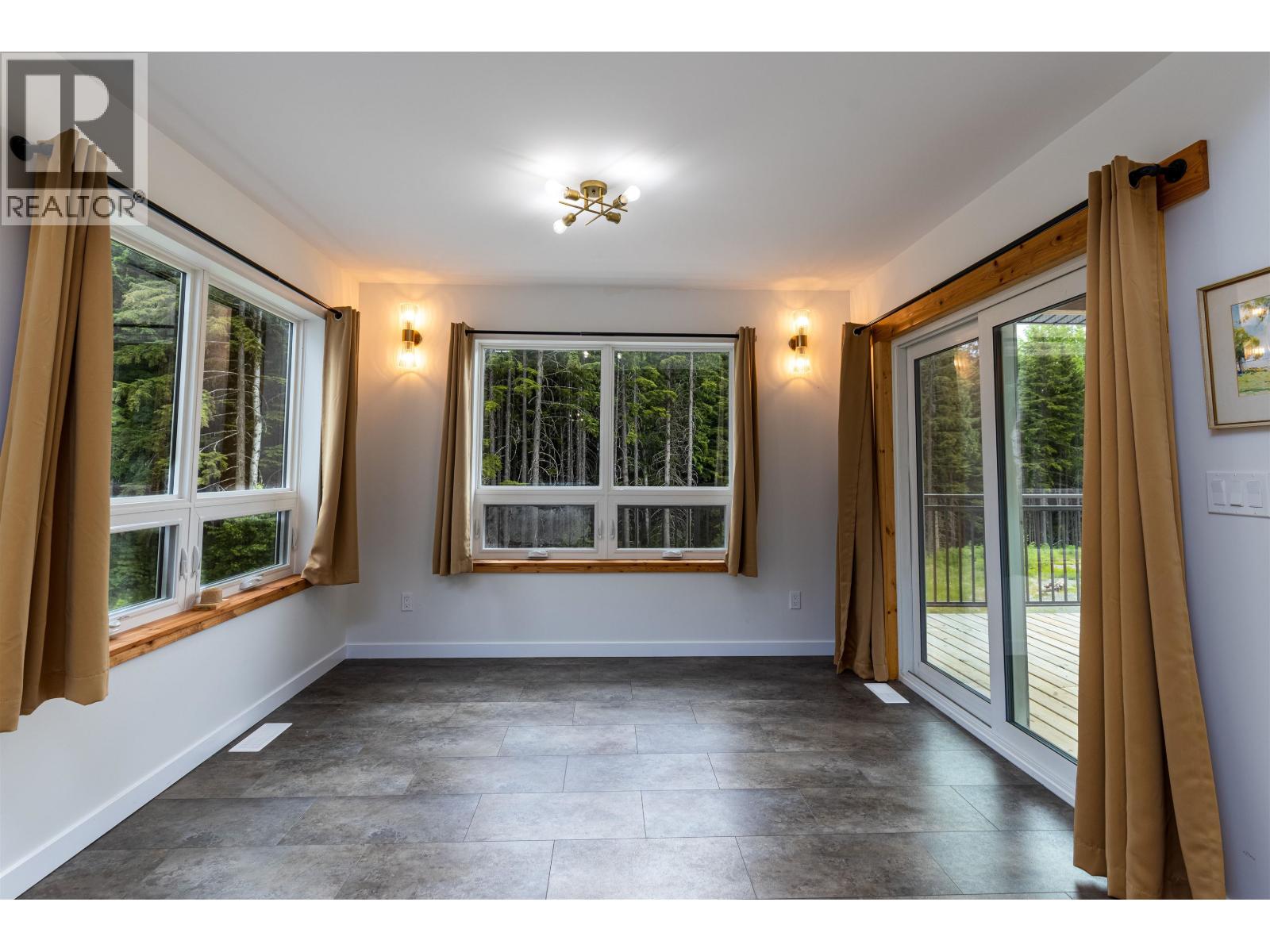 4755 Johnston Road, Terrace, British Columbia  V8G 0B4 - Photo 10 - R3133403