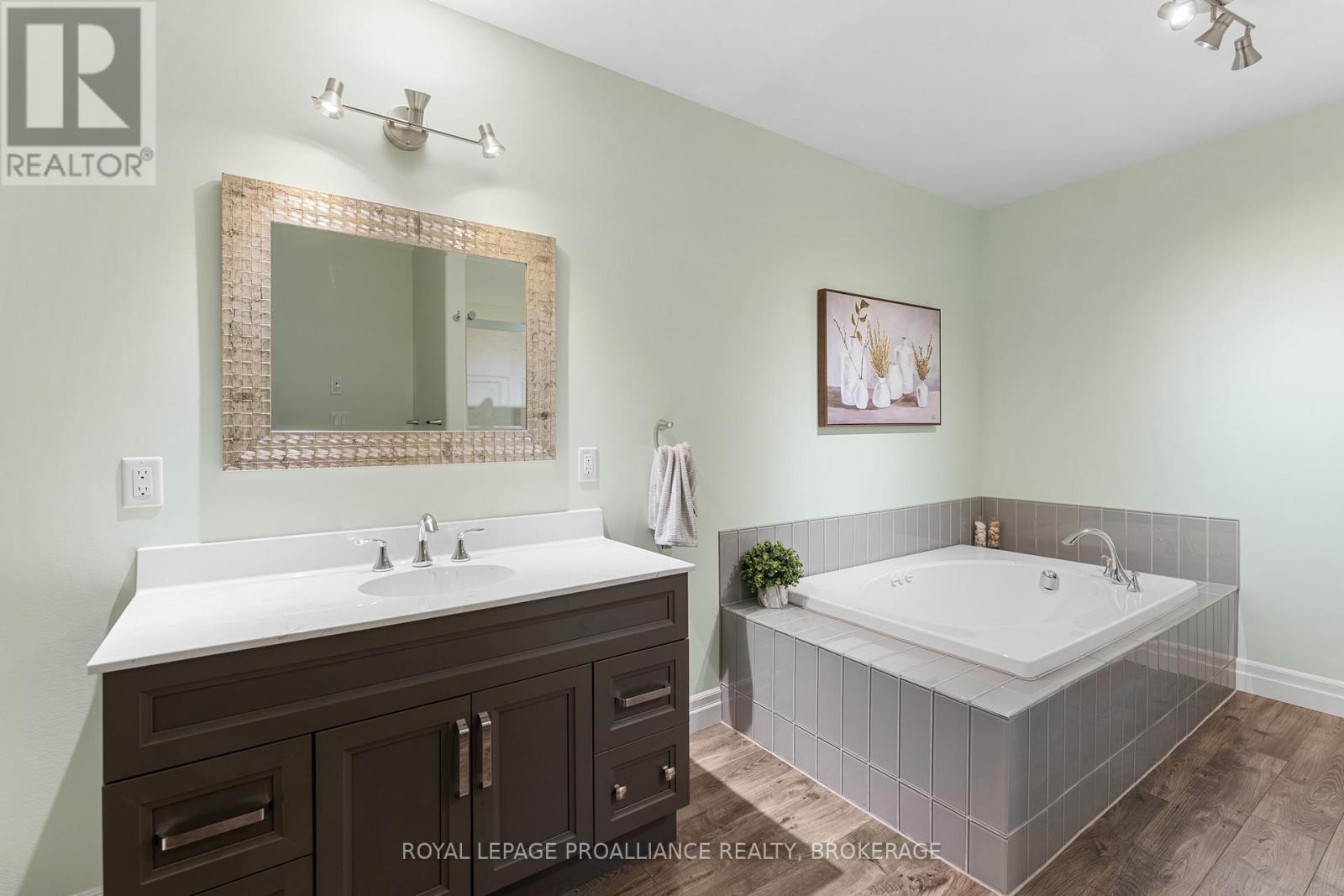89 Hartwood Crescent, Greater Napanee, Ontario K7R 0A8 - Photo 37 - X13416584