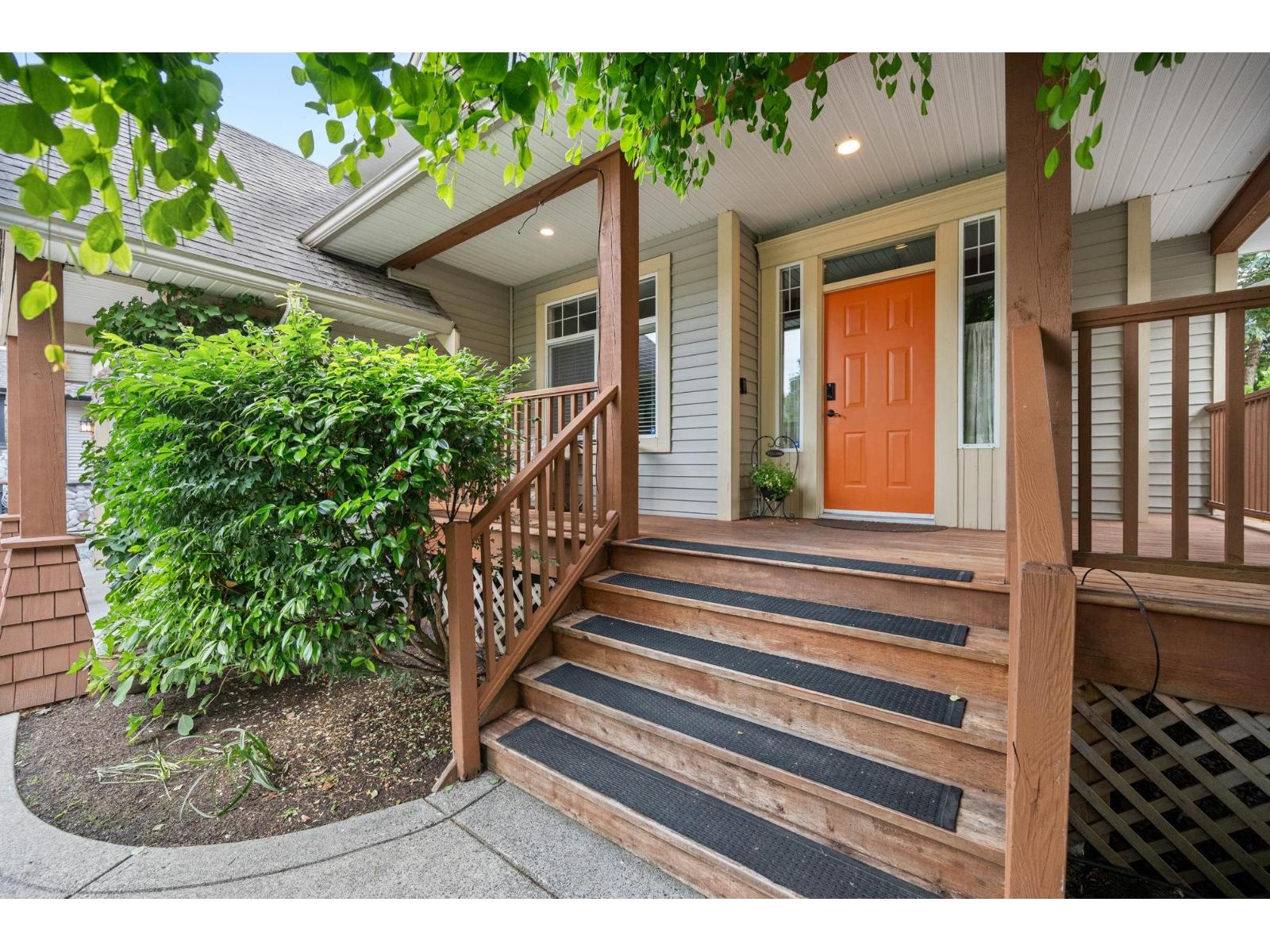 27958 Trestle Avenue, Abbotsford, British Columbia  V4X 2S7 - Photo 4 - R3133393