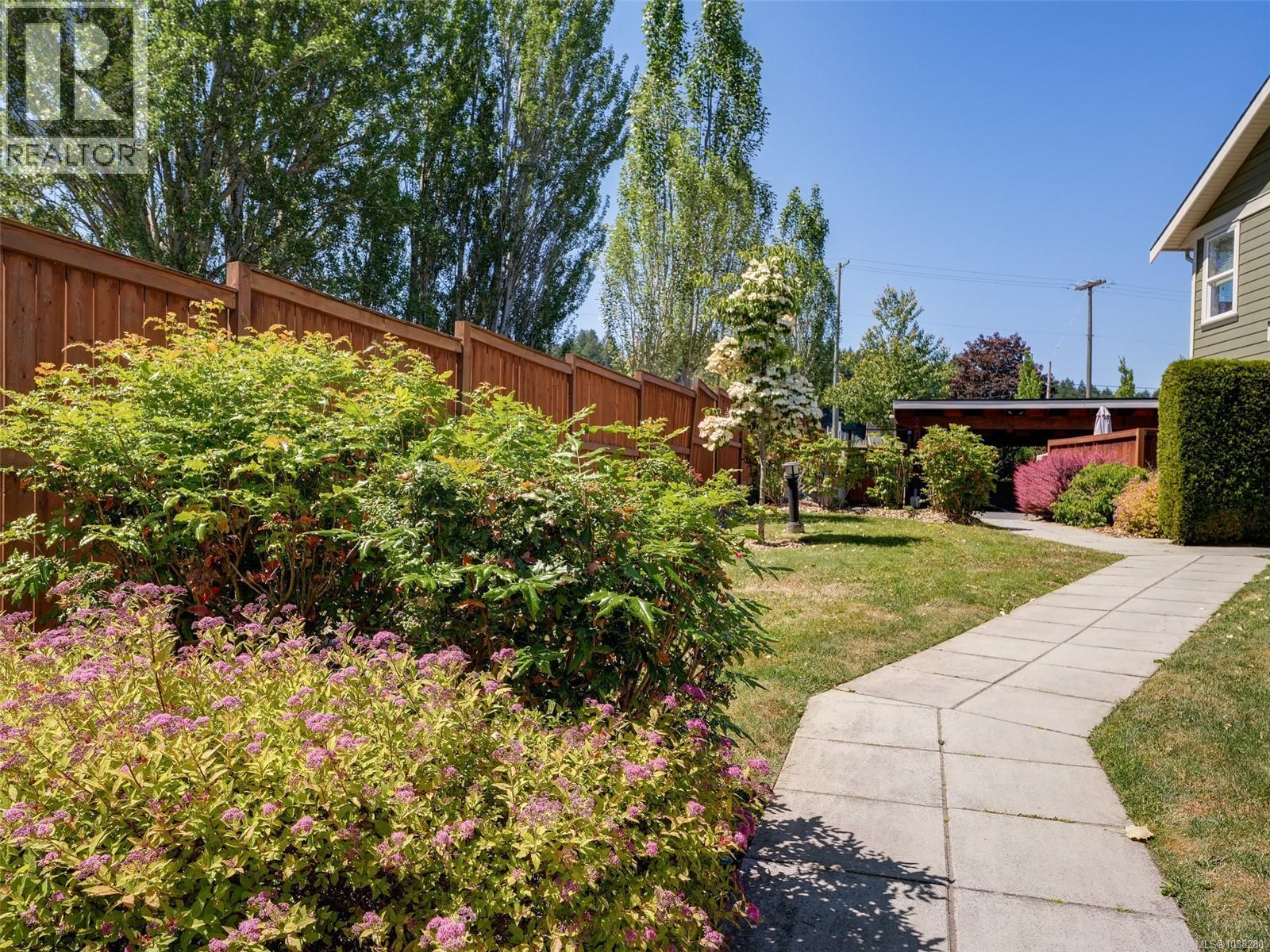 21 1515 Keating Cross Rd, Central Saanich, British Columbia  V8M 1W9 - Photo 44 - 1038280