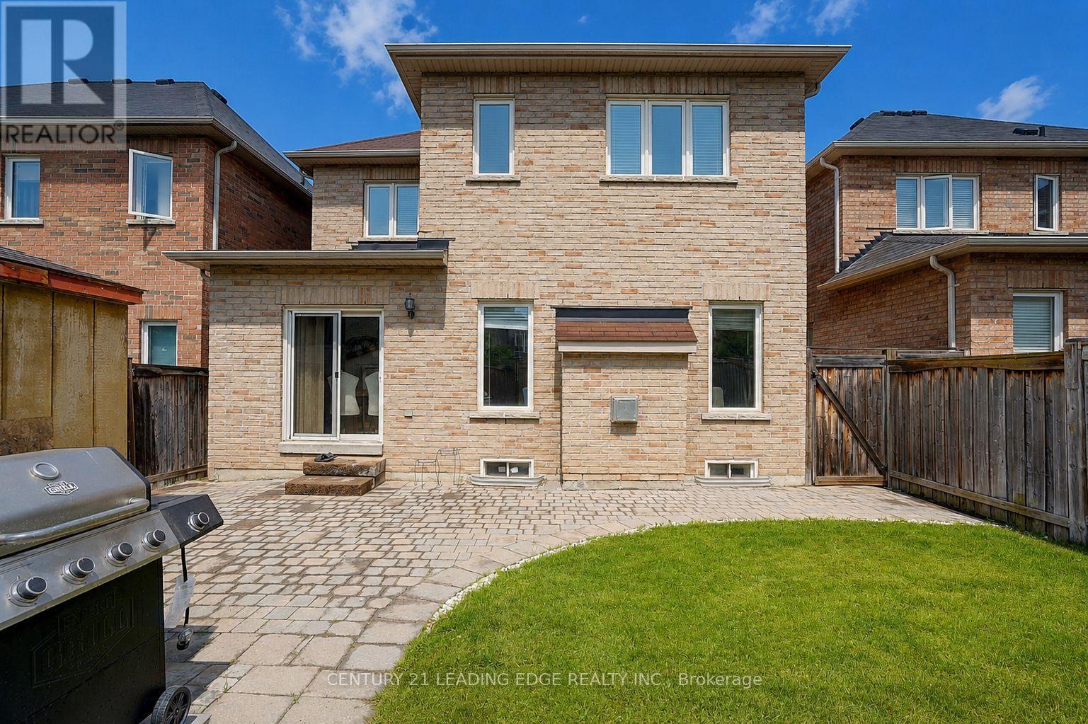 22 Pelister Drive, Markham, Ontario  L6E 0M6 - Photo 2 - N13416298