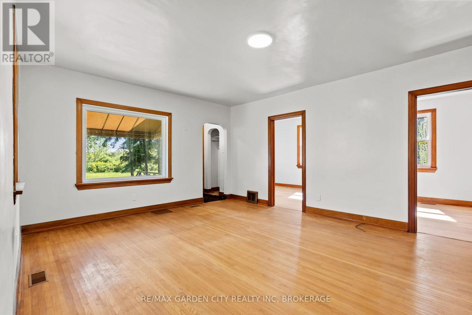 1828 Decew Road, Thorold, Ontario  L0S 1E6 - Photo 5 - X13416668