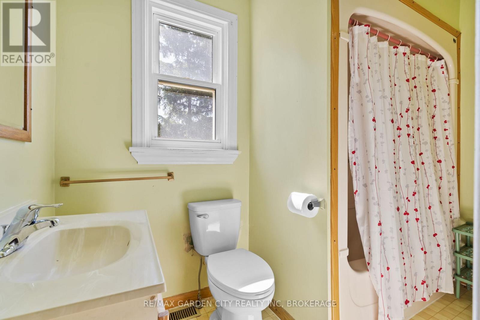 1828 Decew Road, Thorold, Ontario  L0S 1E6 - Photo 8 - X13416668