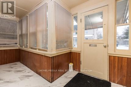 33 Bartholomew Street, Brockville, Ontario  K6V 2R5 - Photo 2 - X13416634