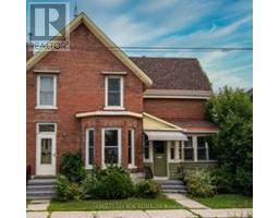 33 BARTHOLOMEW STREET, Brockville, Ontario