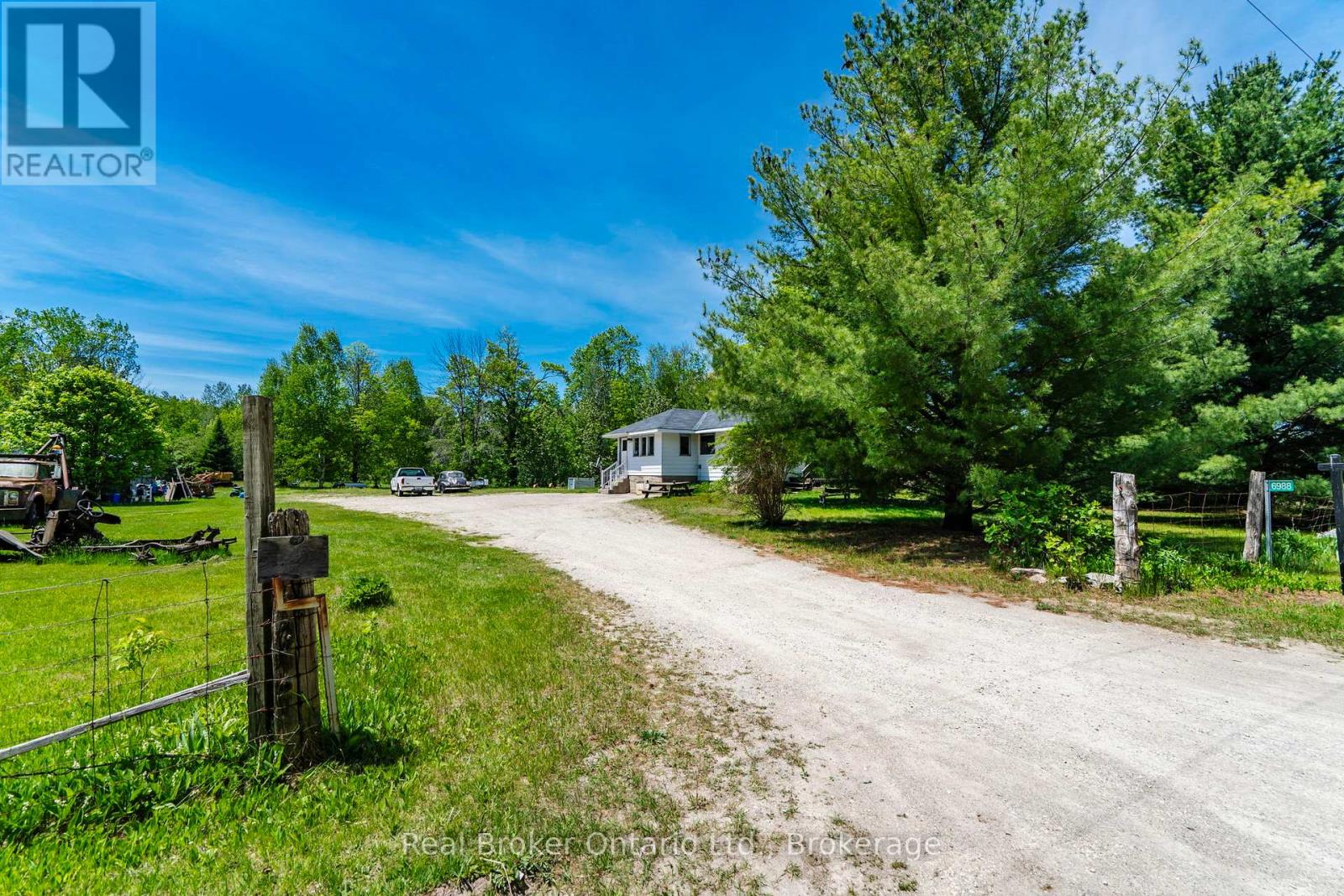 6988 Con Rd 4 Road, Adjala-Tosorontio, Ontario  L0M 1M0 - Photo 2 - N13416580