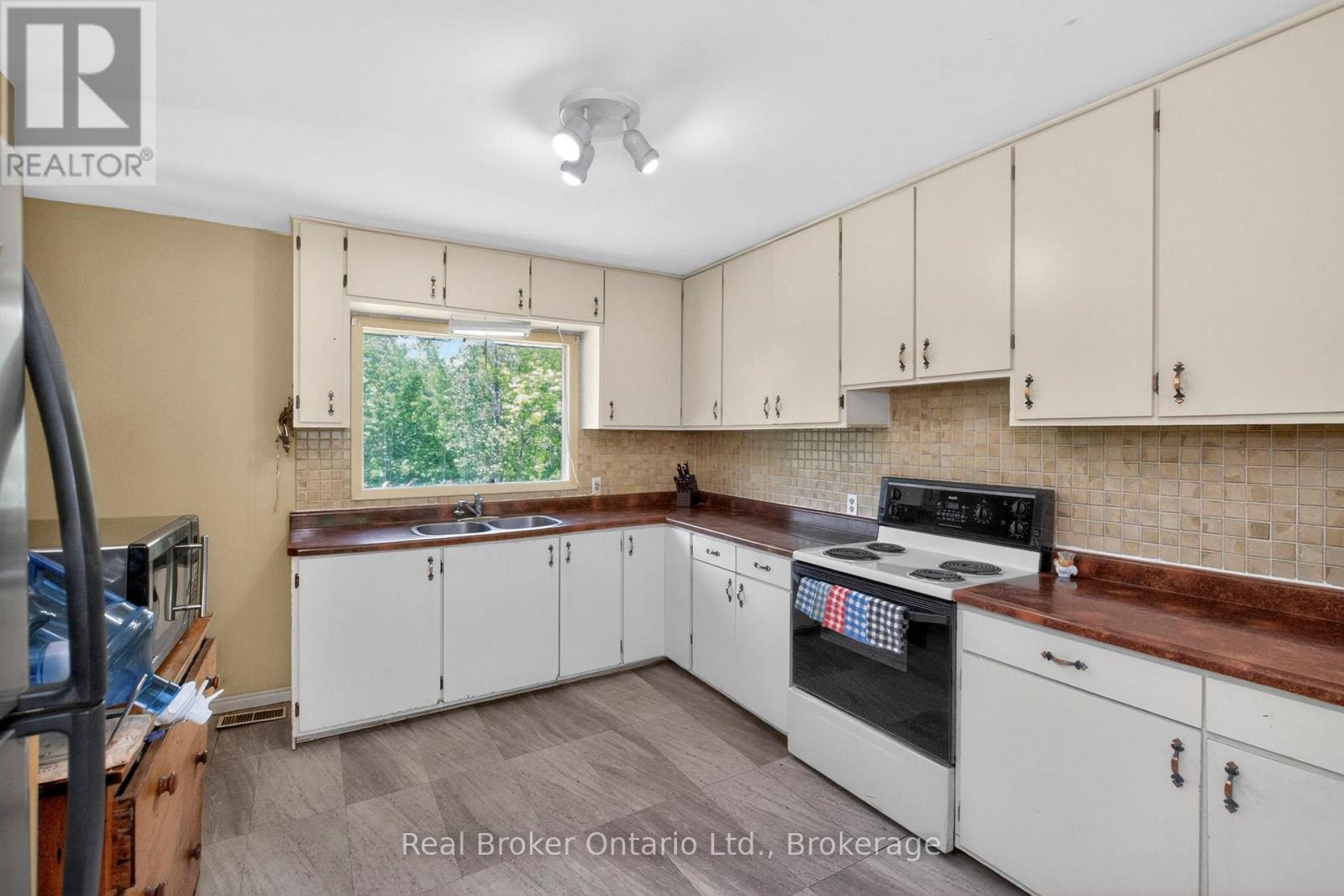 6988 Con Rd 4 Road, Adjala-Tosorontio, Ontario  L0M 1M0 - Photo 7 - N13416580