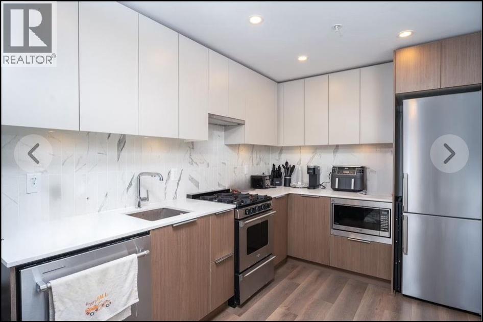 217 645 Como Lake Avenue, Coquitlam, British Columbia  V3J 0N9 - Photo 14 - R3133228