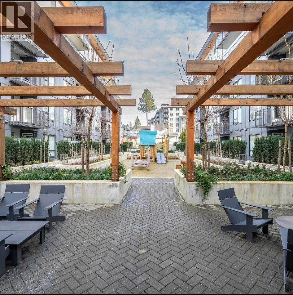 217 645 Como Lake Avenue, Coquitlam, British Columbia  V3J 0N9 - Photo 15 - R3133228