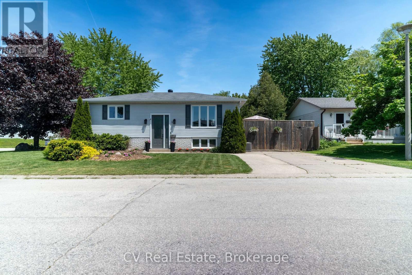 1 BIRCHWOOD COURT, Meaford, Ontario